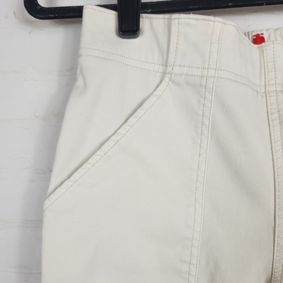 Spanx Stretch Twill Cargo Jogger Pants in Parchment Cream Medium (6-8) - Picture 4 of 10